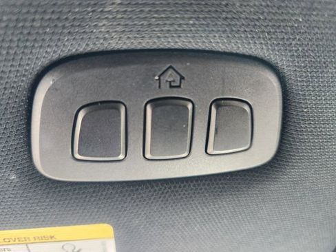 Used 2019 Ford F150 Raptor w/ Equipment Group 802A Luxury image 37