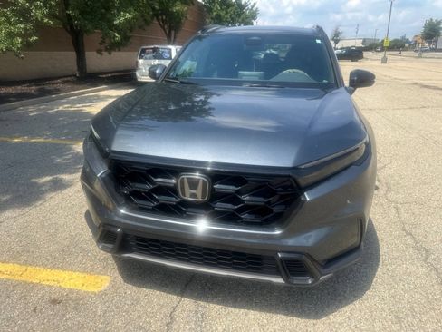 Used 2025 Honda CR-V Sport image 11