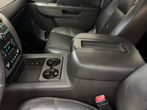 Used 2012 Chevrolet Silverado 2500 LTZ w/ LTZ Plus Package AWD/4WD image 26