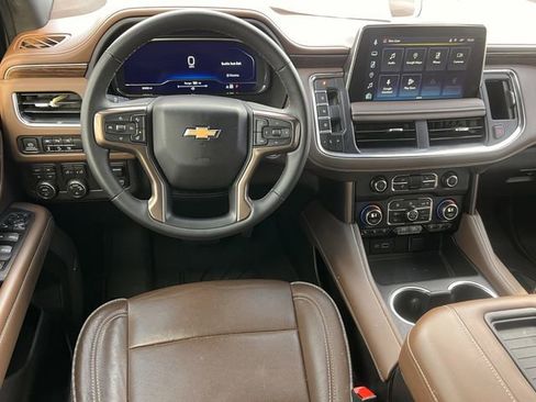 Used 2023 Chevrolet Tahoe High Country image 11