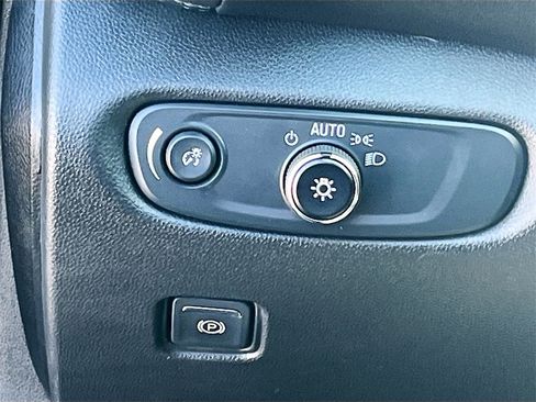 Used 2021 Chevrolet Blazer LT image 10