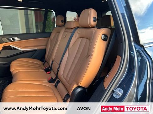Used 2021 BMW X7 M50i w/ Dynamic Handling Package AWD/4WD image 42