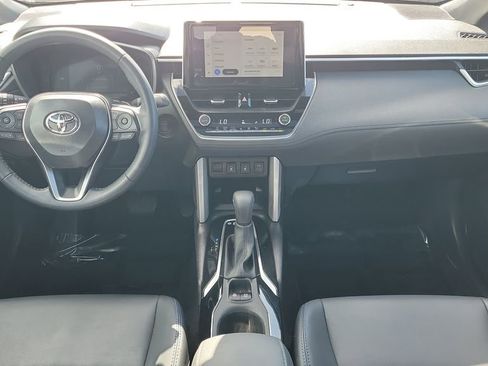 Used 2025 Toyota Corolla Cross AWD Hybrid w/ Convenience Package image 11