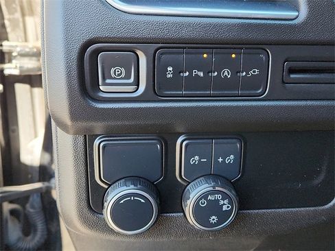 Used 2021 Chevrolet Tahoe LT image 16