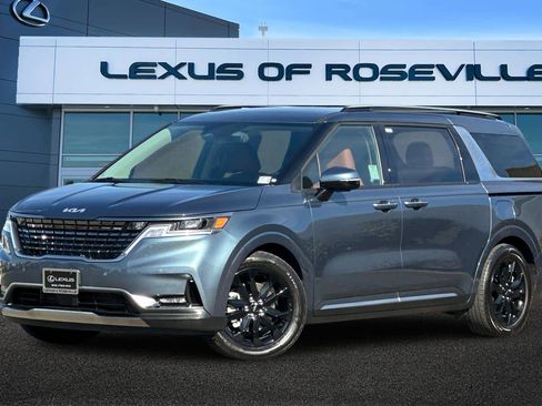 Used 2024 Kia Carnival SX image 1