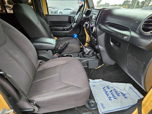 Used 2014 Jeep Wrangler Unlimited Sport w/ Max Tow Package image 28