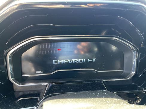 Used 2023 Chevrolet Silverado 1500 RST w/ Convenience Package II AWD/4WD image 4