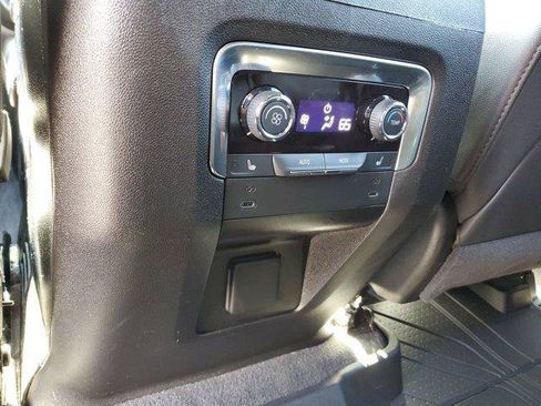 Used 2025 Chevrolet Tahoe LT w/ Comfort Package AWD/4WD image 13