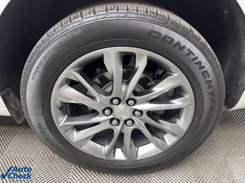 Used 2022 Buick Enclave Avenir w/ Avenir Technology Package image 11