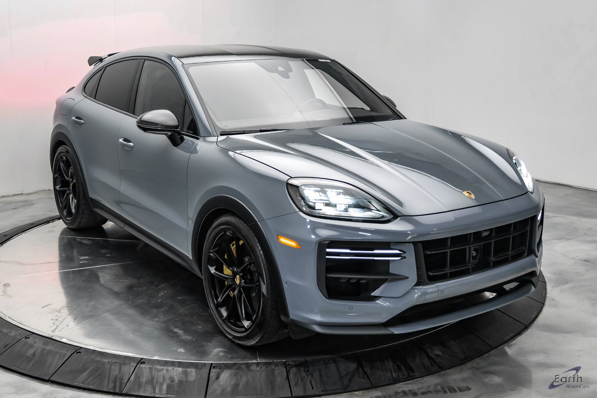 Used 2024 Porsche Cayenne Turbo GT AWD/4WD image 25