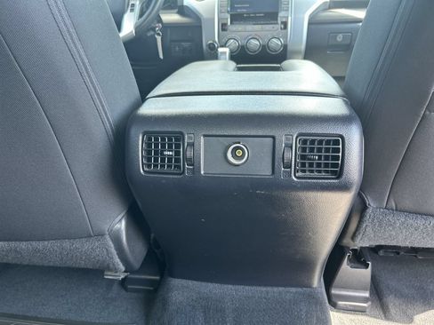 Used 2021 Toyota Tundra SR5 AWD/4WD image 18