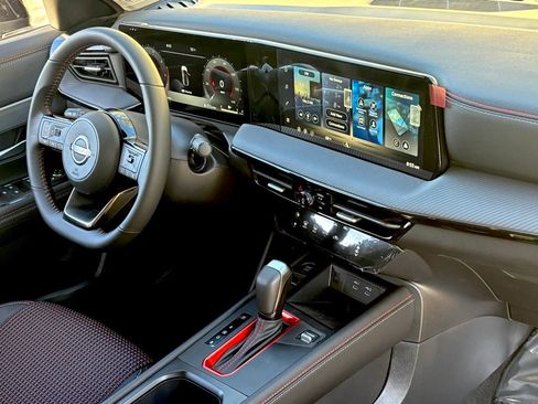 New 2026 Nissan Kicks SR FWD image 22