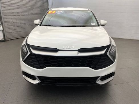 Used 2023 Kia Sportage LX FWD image 4