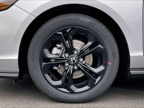 New 2025 Honda Accord SE image 8