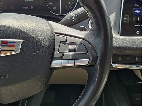 Used 2023 Cadillac XT4 Premium Luxury AWD/4WD image 21