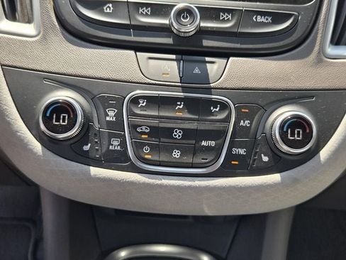 Used 2024 Chevrolet Malibu LT FWD image 21