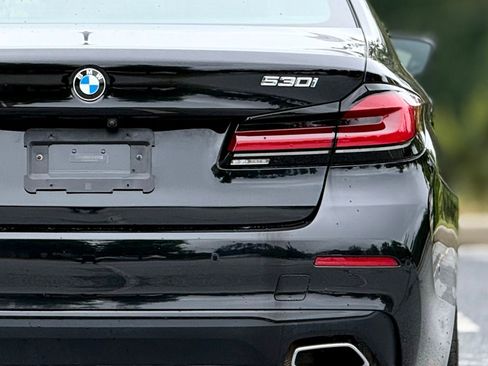 Used 2022 BMW 530i w/ M Sport Package RWD image 17