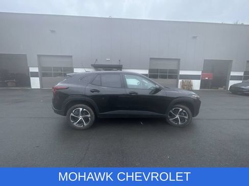 Used 2024 Chevrolet Trax RS w/ Driver Confidence Package FWD image 5