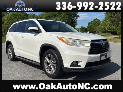Used 2014 Toyota Highlander XLE image 1