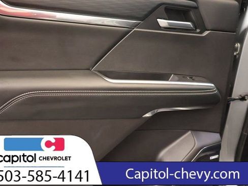 Used 2025 GMC Acadia Elevation image 26