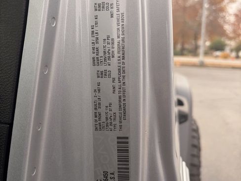 Used 2024 Jeep Gladiator Mojave w/ Steel Bumper Group image 15