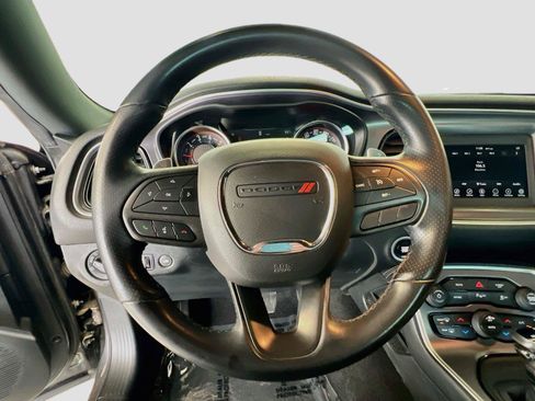 Used 2020 Dodge Challenger GT w/ Driver Convenience Group RWD image 17