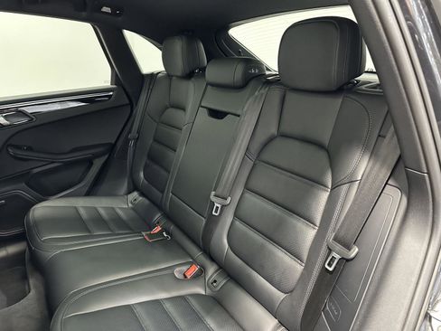 Used 2026 Porsche Macan Turbo AWD/4WD image 35