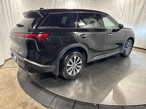 Certified 2025 INFINITI QX60 Pure image 8