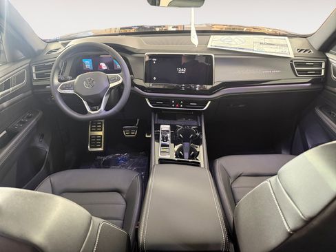 New 2026 Volkswagen Atlas Cross Sport SEL R-Line AWD/4WD image 8