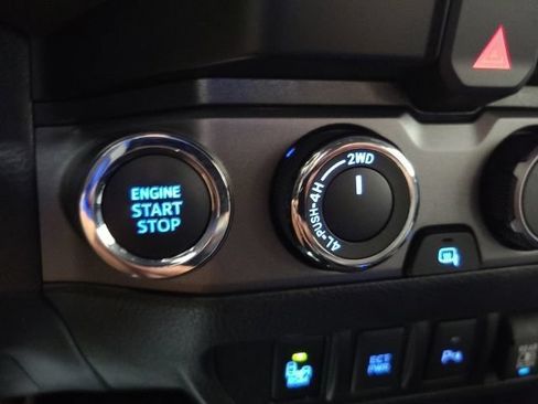 Used 2023 Toyota Tacoma TRD Pro AWD/4WD image 35
