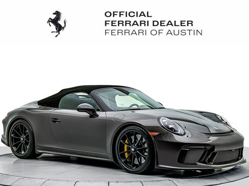 Used 2019 Porsche 911 Speedster RWD image 2