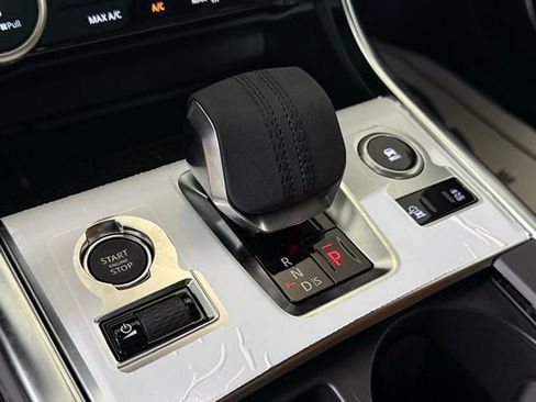 New 2024 Jaguar XF R-Dynamic SE image 34