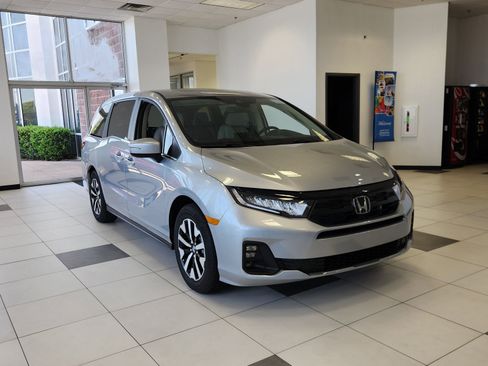 New 2026 Honda Odyssey EX-L image 1