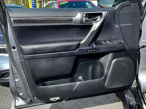 Used 2022 Lexus GX 460 Premium image 21