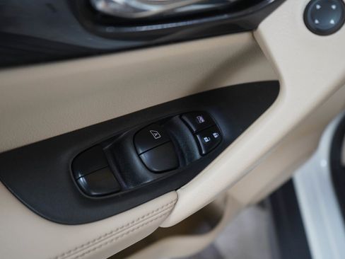 Used 2020 Nissan Rogue SV AWD/4WD image 20