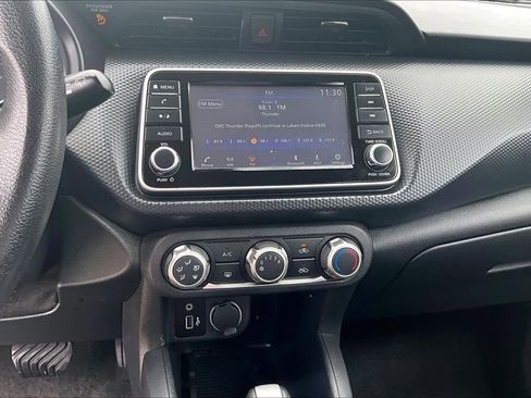 Used 2023 Nissan Kicks S FWD image 30