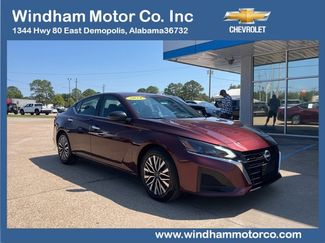 Used 2024 Nissan Altima 2.5 SV image 1
