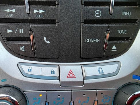 Used 2015 Chevrolet Equinox LT w/ Driver Convenience Package FWD image 52
