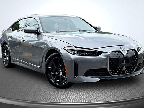 Used 2023 BMW i4 eDrive40 w/ Premium Package RWD image 2