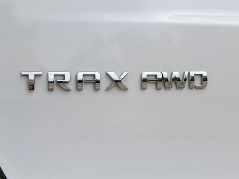 Used 2017 Chevrolet Trax LS AWD/4WD image 27