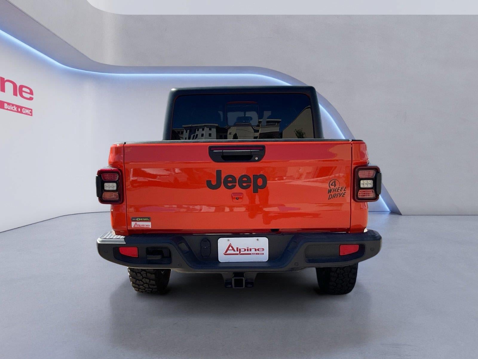 Used 2023 Jeep Gladiator Sport AWD/4WD image 4