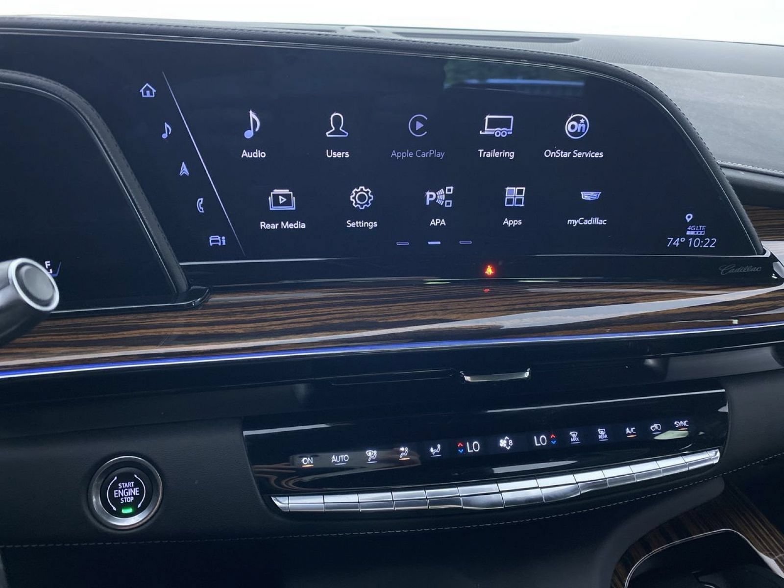 Certified 2023 Cadillac Escalade Premium Luxury w/ Performance Package AWD/4WD image 5