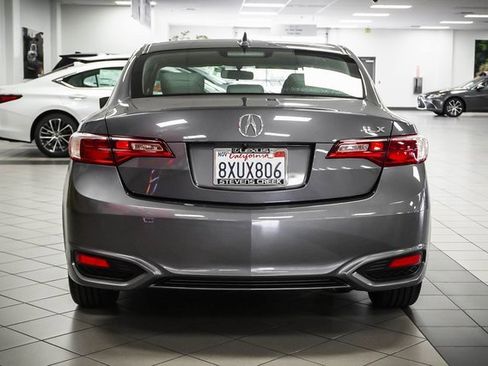 Used 2018 Acura ILX 2.4L image 7