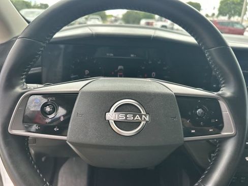 Used 2025 Nissan Murano SV FWD image 17