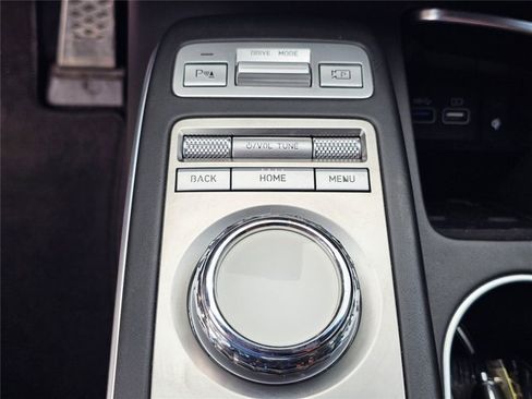 Used 2023 Genesis GV70 2.5T w/ Sport Prestige Package AWD/4WD image 64