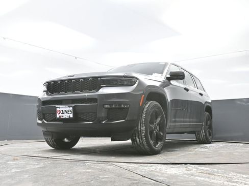 New 2025 Jeep Grand Cherokee L Limited w/ Black Appearance Package image 50