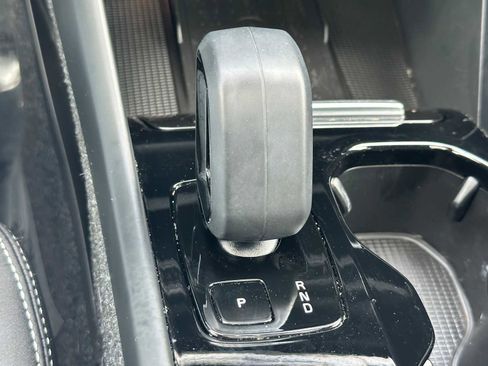 Certified 2023 Volvo XC40 Recharge Ultimate w/ Protection Package Premier AWD/4WD image 28