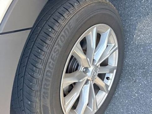 Used 2023 Honda CR-V EX-L image 10