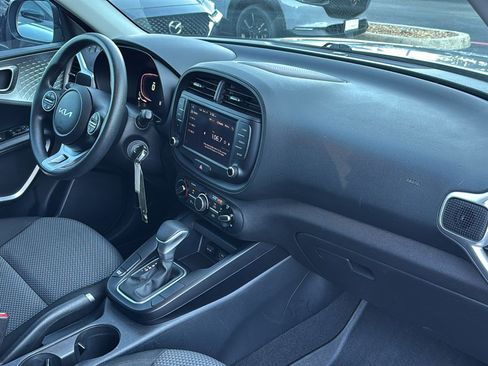 Used 2023 Kia Soul LX w/ Option Group 015 image 34