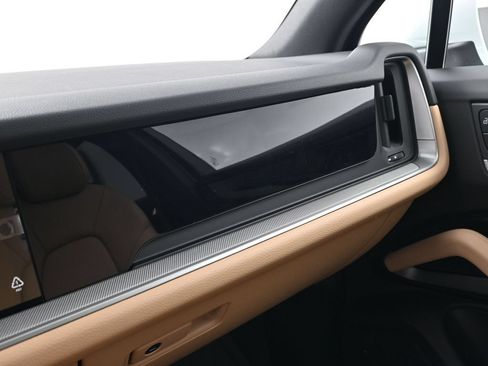Certified 2026 Porsche Cayenne AWD/4WD image 22